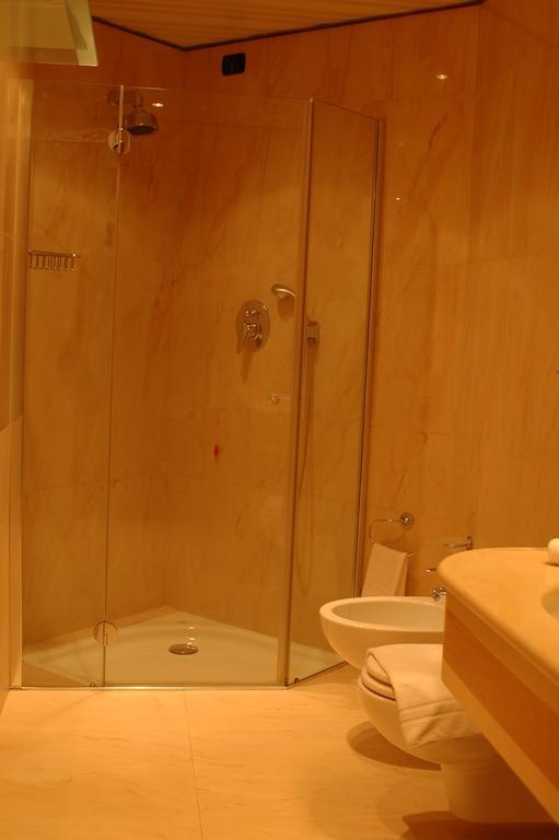 Hotel St John Desio Bagian luar foto