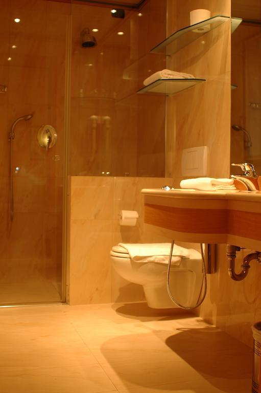 Hotel St John Desio Ruang foto